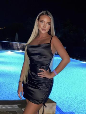 Мила Яркая Брюнетка фото 8